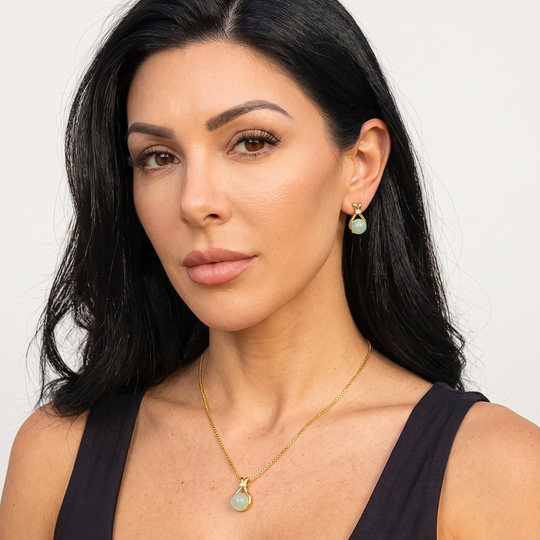 Green Gemstone Drop Necklace