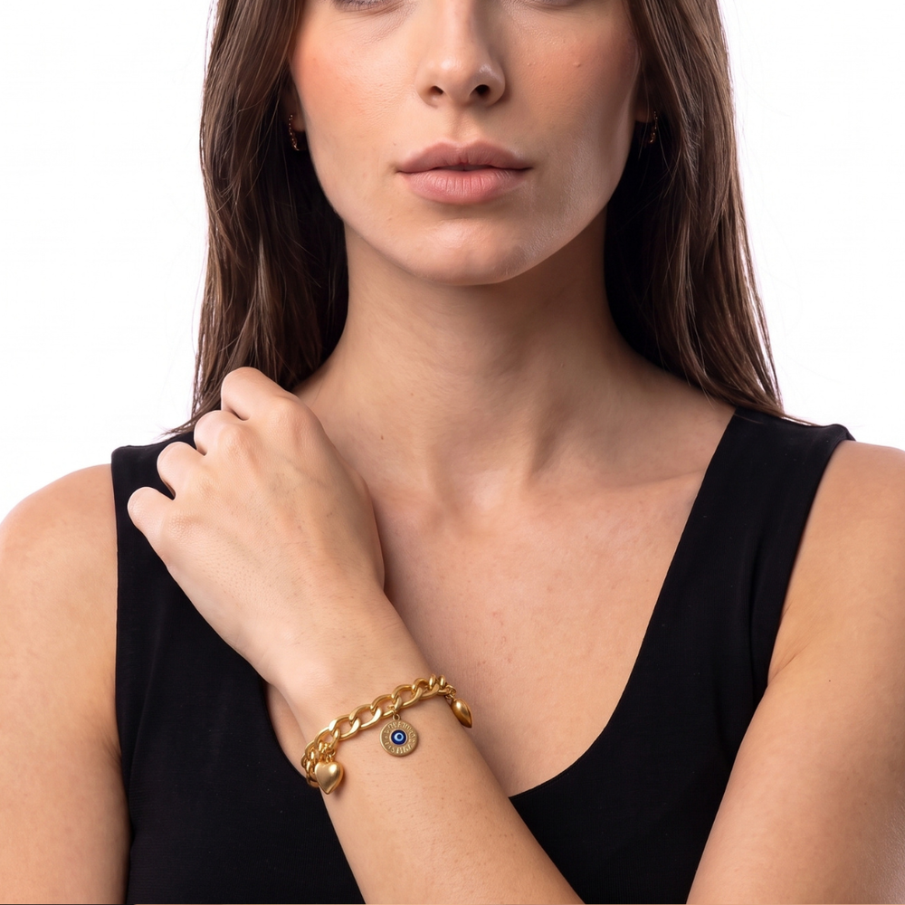 OVAH jewelry presentation and finishing details